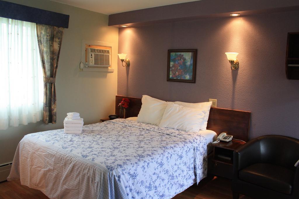 Au Doc Motel Репантиньи Номер фото