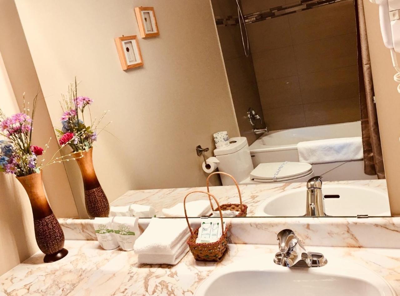 Au Doc Motel Репантиньи Экстерьер фото
